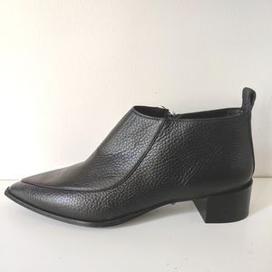 Everlane Boss Booties Black Pebbled Leather in Size 11